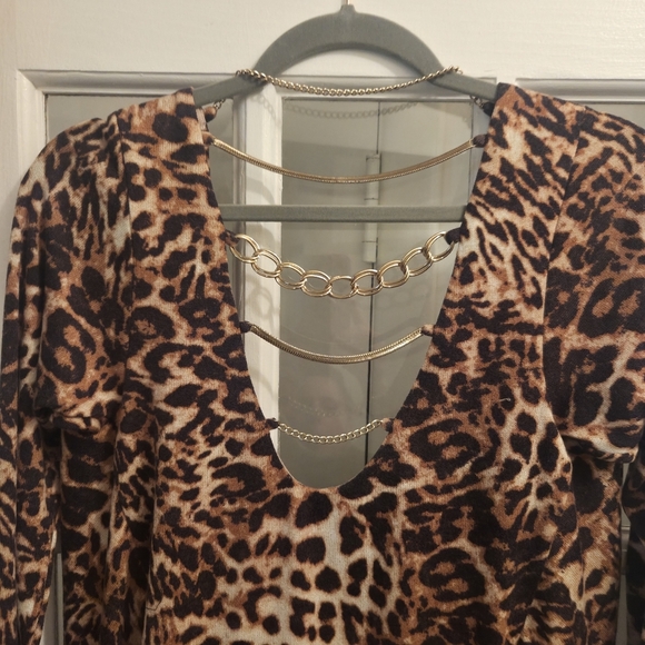 The Famous Brand " SKY" Worn By celebrities Leopard Print Kimono With Draping - Picture 7 of 11